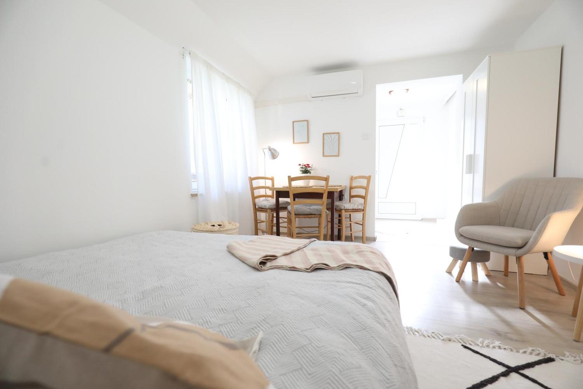 Apartment Mir Pula Eksteriør billede